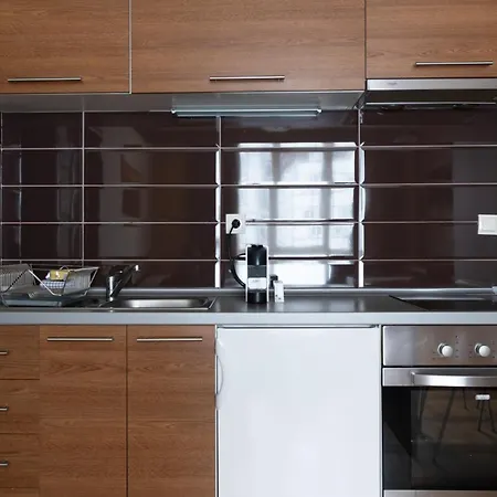 Hostgost At Kraljevi Cardaci Apartman *