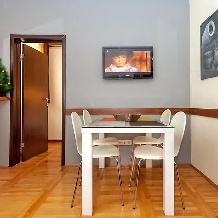 Hostgost At Kraljevi Cardaci Kopaonik