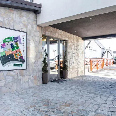 Hostgost At Kraljevi Cardaci *