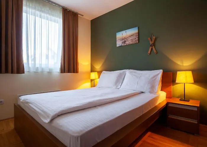 Hostgost At Kraljevi Cardaci * קופאוניק